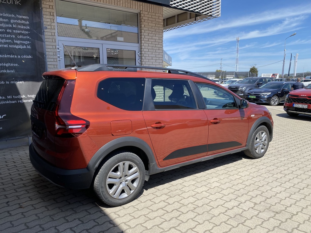 Dacia Jogger 1.0 ECO-G Expression, 7 Személyes, Mo.-i, 1 Tulajdonos,Gyári garanciális, Vezetett szervizkönyv, Téli-Nyári gumik
