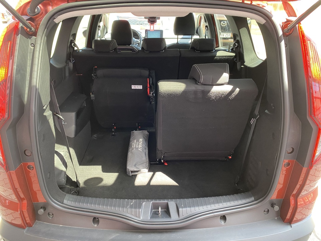 Dacia Jogger 1.0 ECO-G Expression, 7 Személyes, Mo.-i, 1 Tulajdonos,Gyári garanciális, Vezetett szervizkönyv, Téli-Nyári gumik