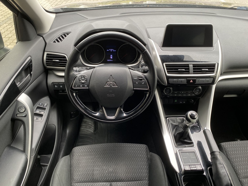 Mitsubishi Eclipse Cross 1,5T-Mivec Elegance 2WD. Mo.-i, 1 Tulajdonos, Vezetett szervizkönyv.