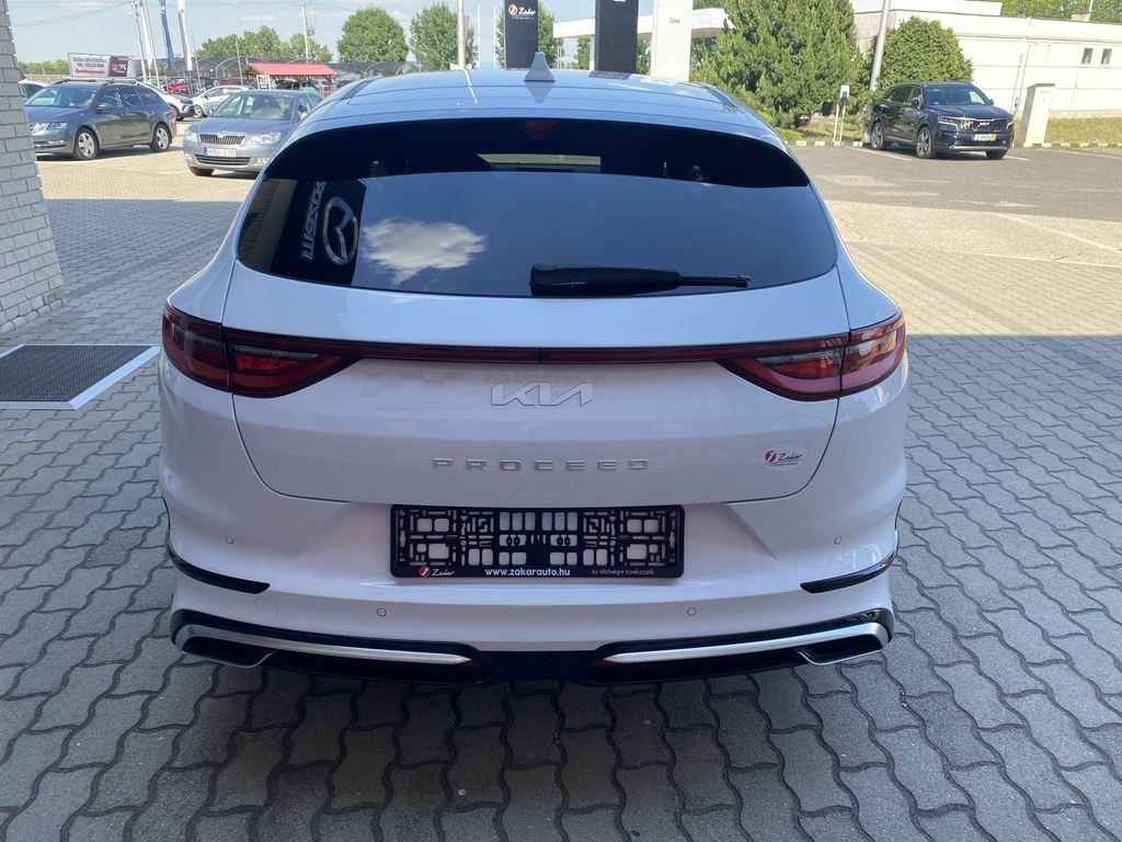 Kia Proceed 1,5T-GDI Ultimate Edition Plus AT, 8027Km!! Mo.-i, 1 Tulajdonos, Gyári garanciális, Gyári fényezés!