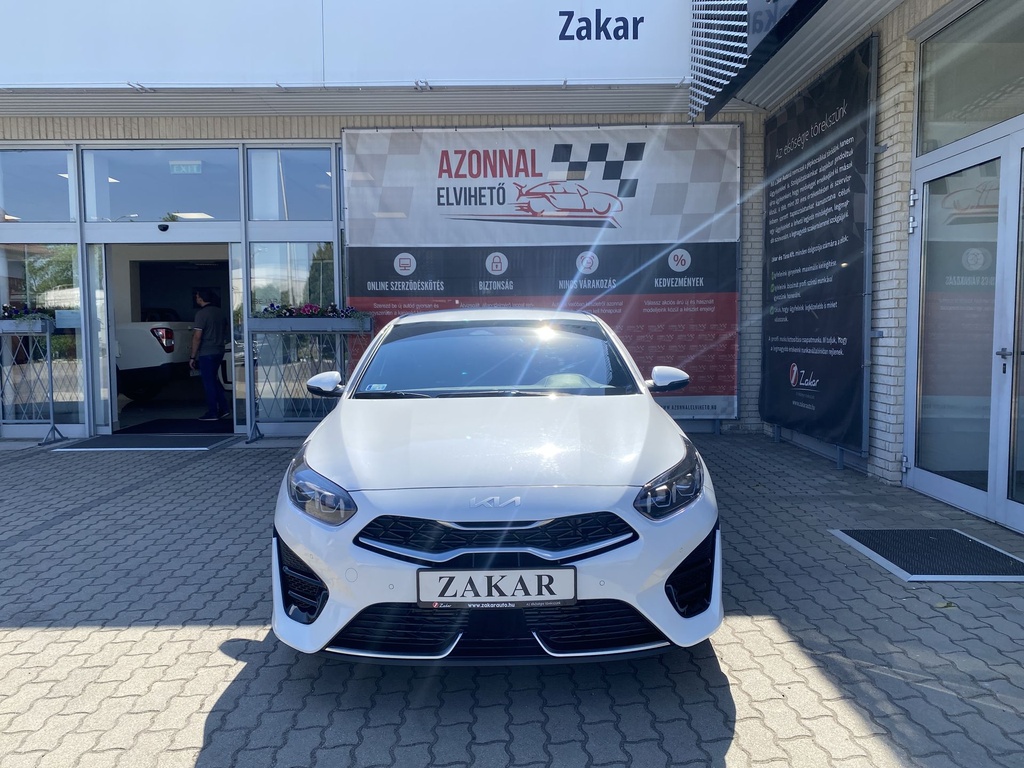 Kia Proceed 1,5T-GDI Ultimate Edition Plus AT, 8027Km!! Mo.-i, 1 Tulajdonos, Gyári garanciális, Gyári fényezés!