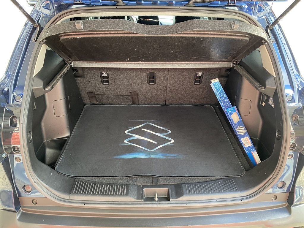 Suzuki S-Cross 1.4 Hybrid GLX, Egyedi belső tér, 360 kamera, Mo.-i, 1 Tulajdonos, Végig márkaszervizben szervizelt, Gyári fényezés, Gyári garanciális. 