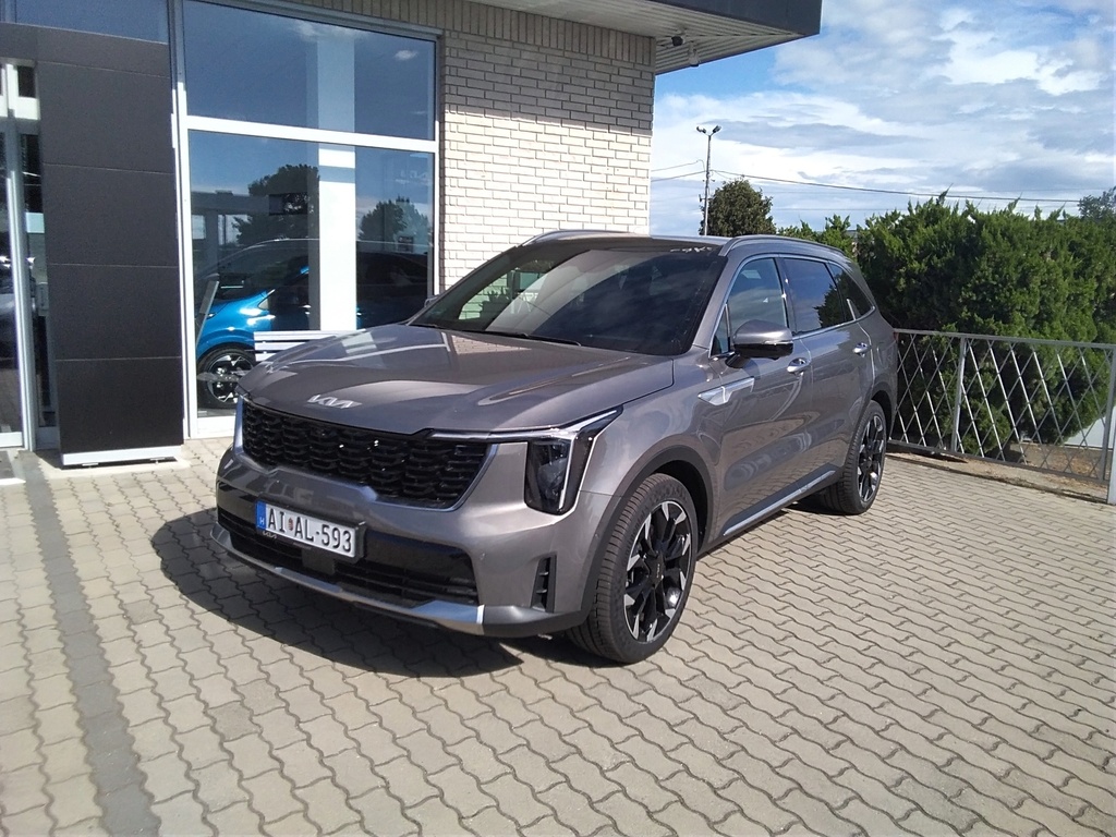 KIA SORENTO 2024 KRYPTONITE + NAPTETŐ + DIGITAL