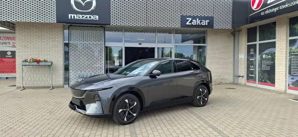 MAZDA CX6e 5HB EV 258ps 1AT RWD Takumi BKTR