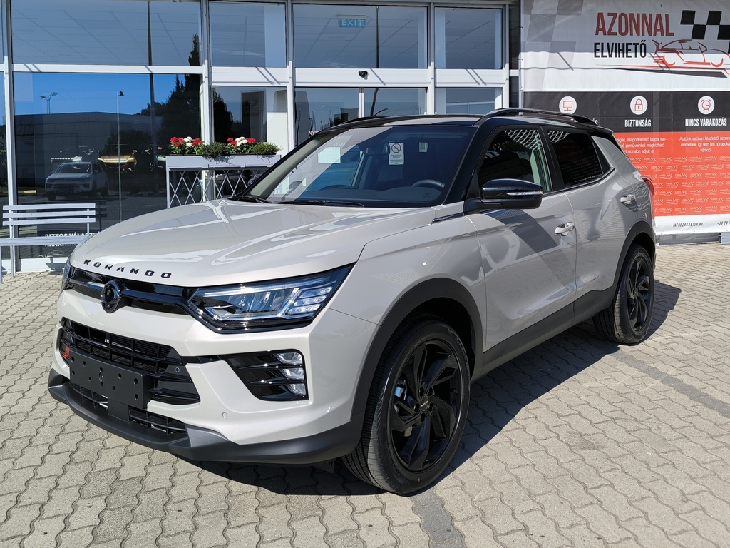 Ssangyong/KGM Korando 1.5 Turbo GDI Smart Plus MT Black Pack - JANUÁR
